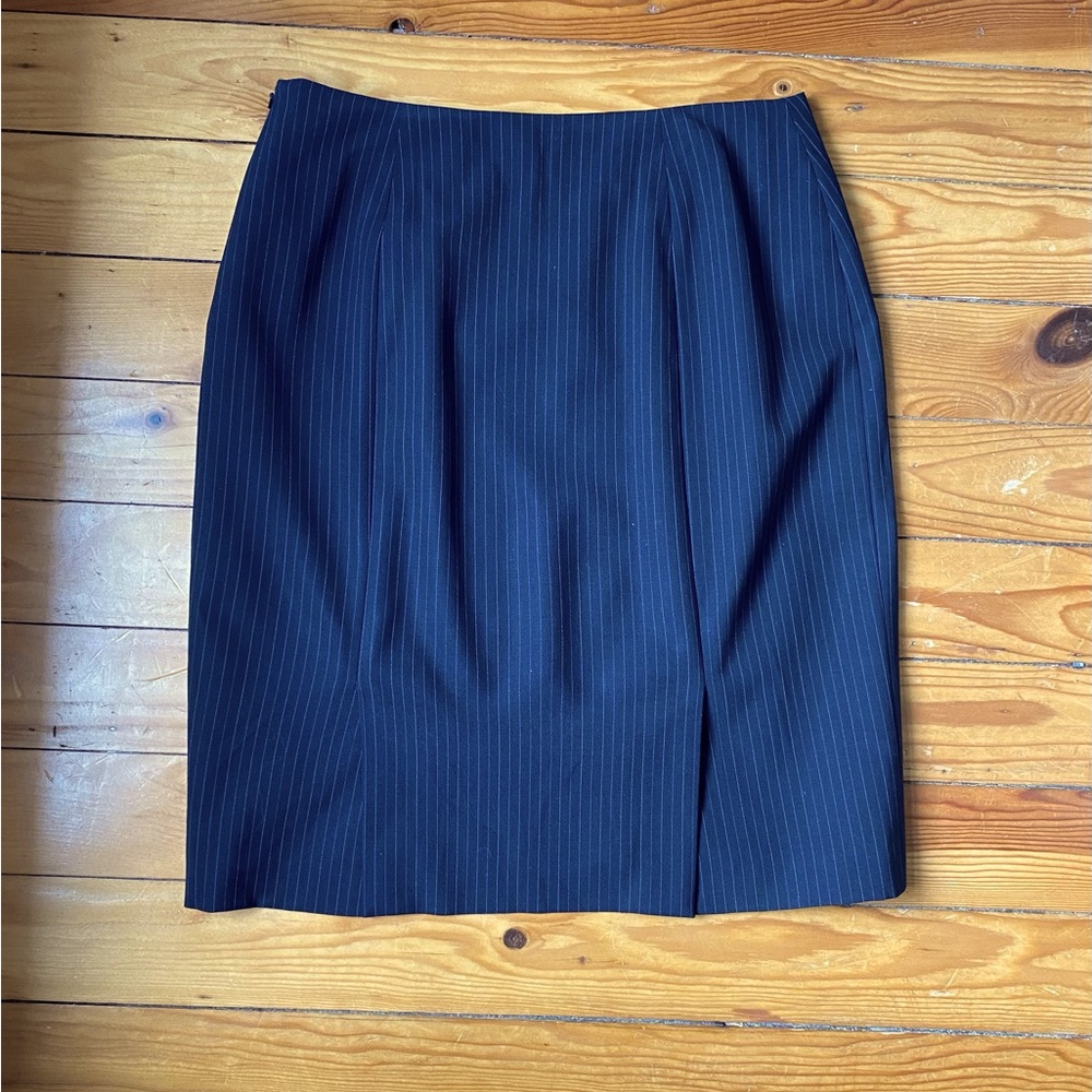 Brooks Brothers Navy Blue Pinstripe Italian Wool Pencil Skirt Size 6P - Picture 2 of 6